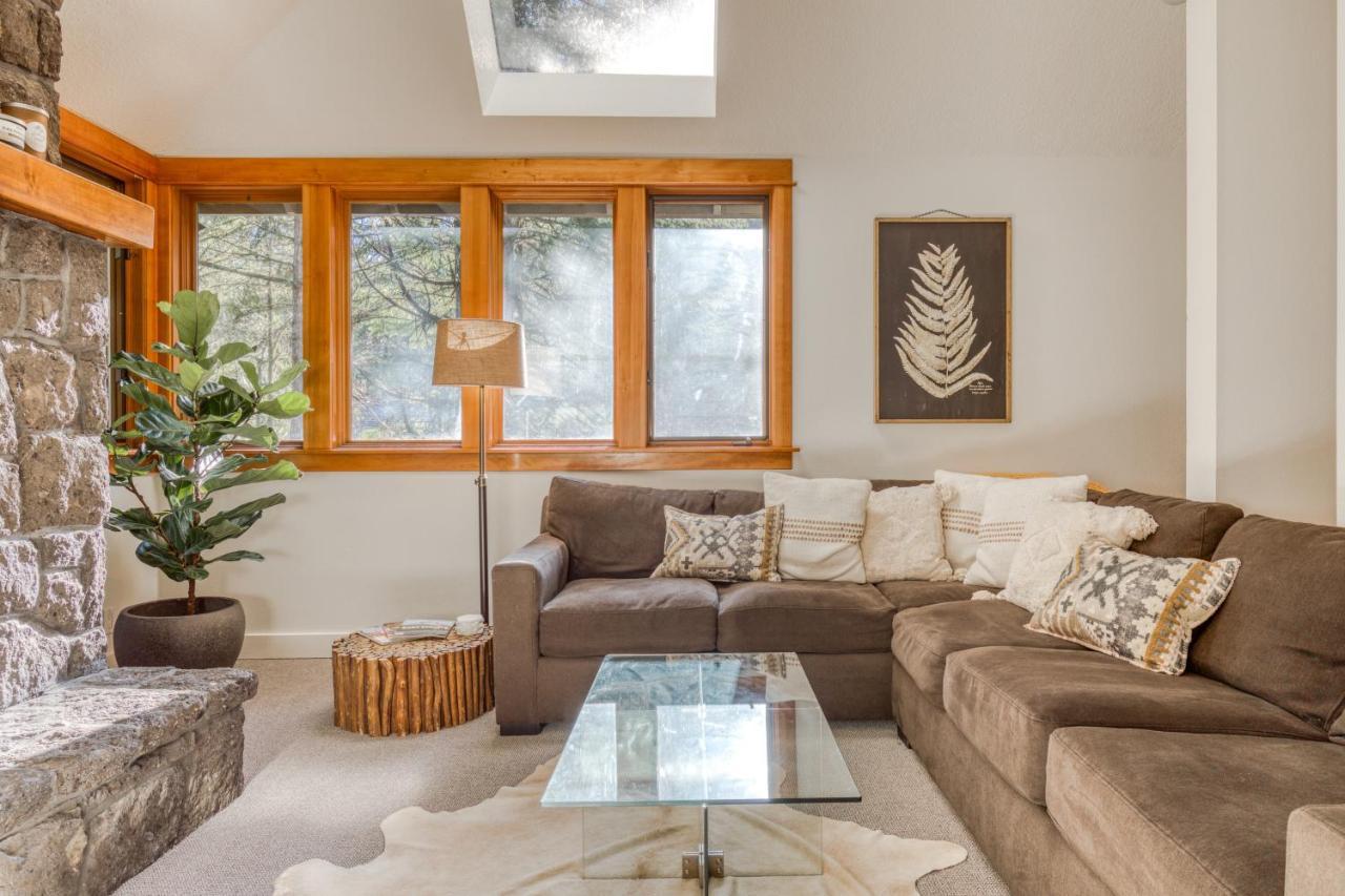 Вілла Hood Hideaway Welches Екстер'єр фото